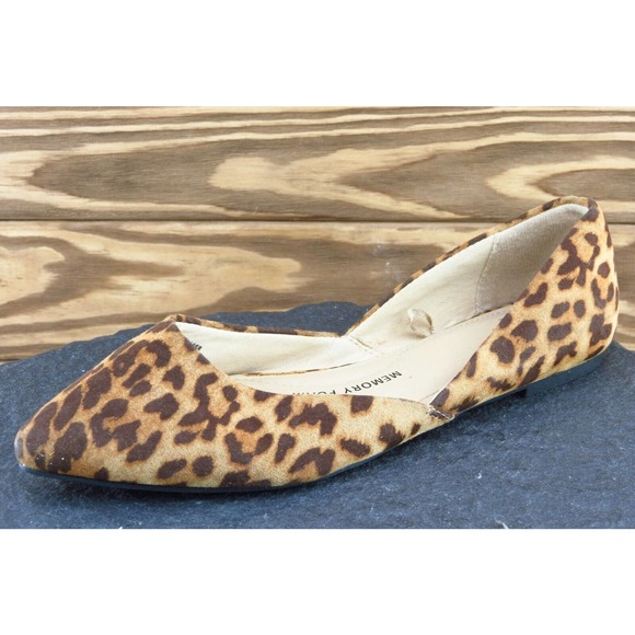 Time And Tru Size 6 M Brown Pointed‎ Toe Flats Fabric Women 49DP029 - Picture 1 of 8
